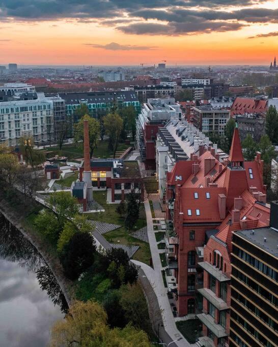 Loft Industrialny Przy Bulwarze Staromiejskim Apartment Вроцлав Екстериор снимка